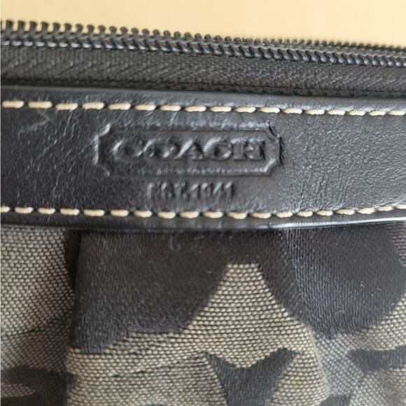 Coach Black Wristlet Bag - Picture 4 of 5